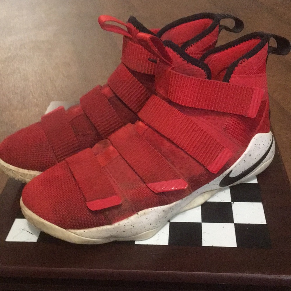 Nike zooms!!